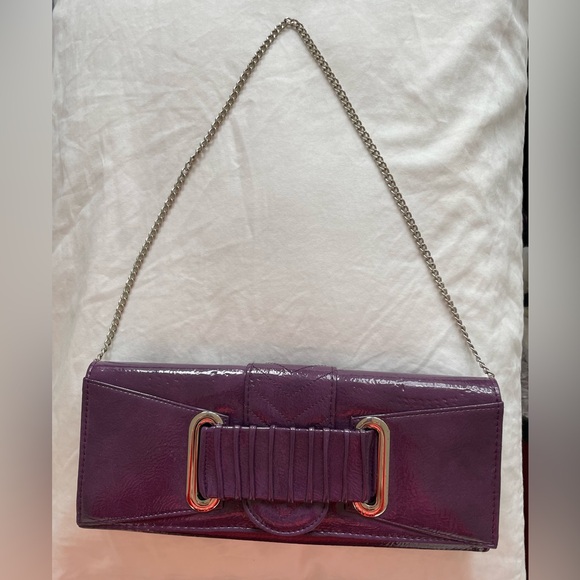 Vintage Clutch Purse with Silvertone Accessories - Picture 2 of 7